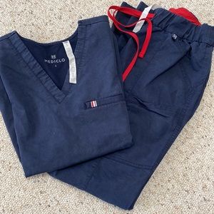 Women’s Mediclo Navy Scrub Set